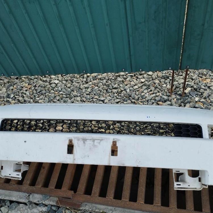Решетка радиатора Тойота ББ в Стерлитамаке 87564